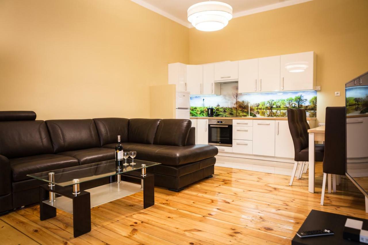 Czar Garbar Apartamento Poznań Exterior foto